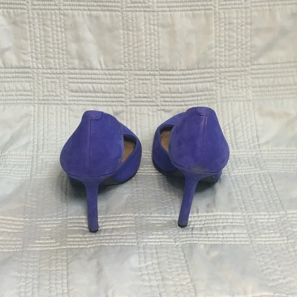 Vibrant Blue Suede BCBG Paris Pointed-Toe Heels - Picture 3 of 4